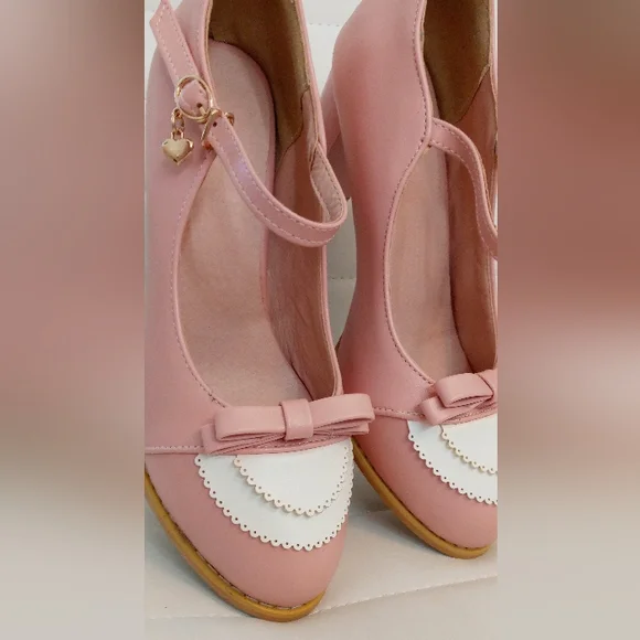 Cute Pink & Cream Heels with 3 inch heel - Picture 8 of 9